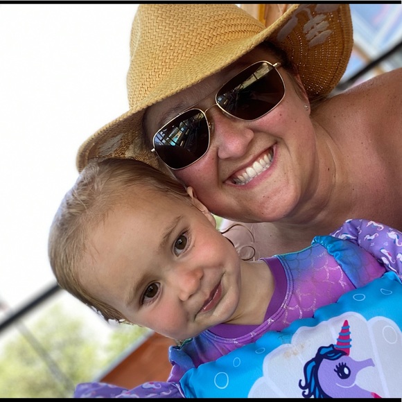 Meet your Posher, Jordan - Picture 2 of 2